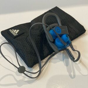 Beats Dr. Dre PowerBeats 3 Bluetooth Wireless Earbuds w/ Adidas Sennheiser Pouch